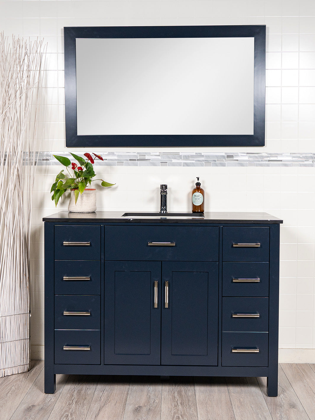 48 inch Bathroom Vanity in Several Colours - Style 7148