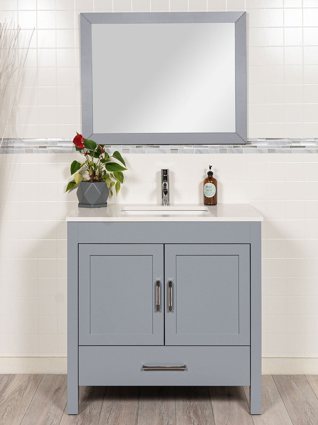 7432 - 32 inch bathroom vanity Canada
