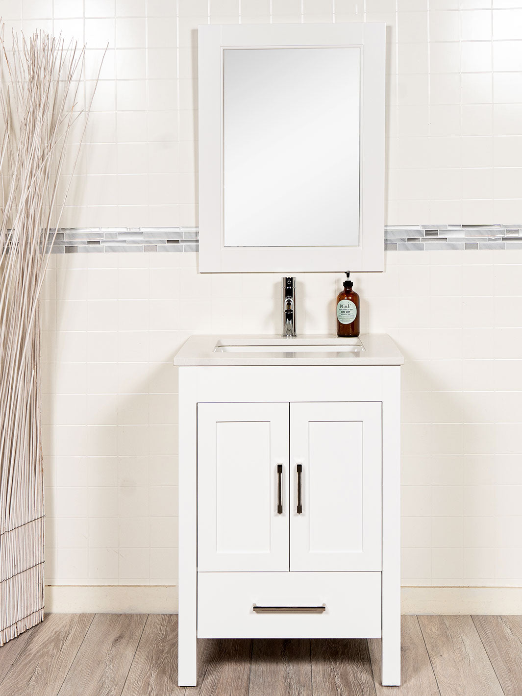 25 inch White Vanity - Style 7425