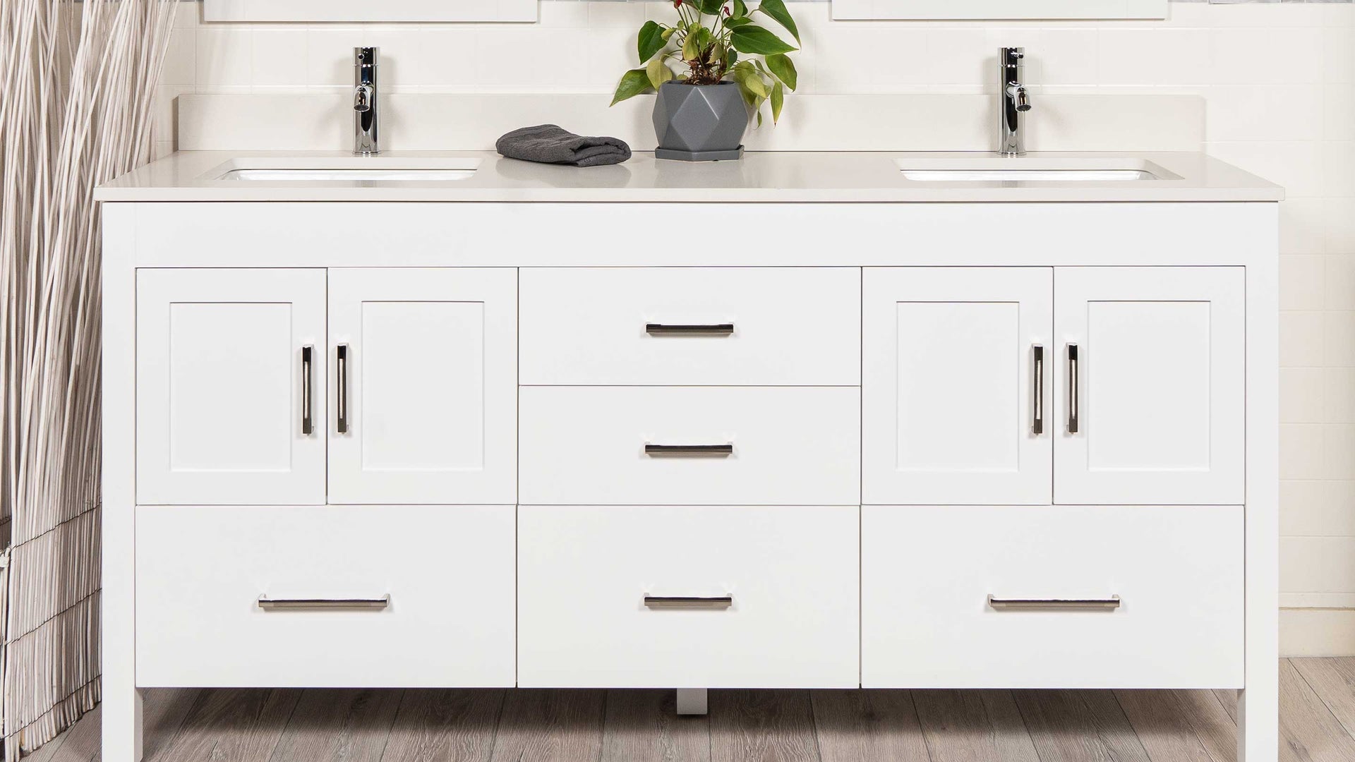 modernbathrooms.ca - Bathroom Vanities Canada